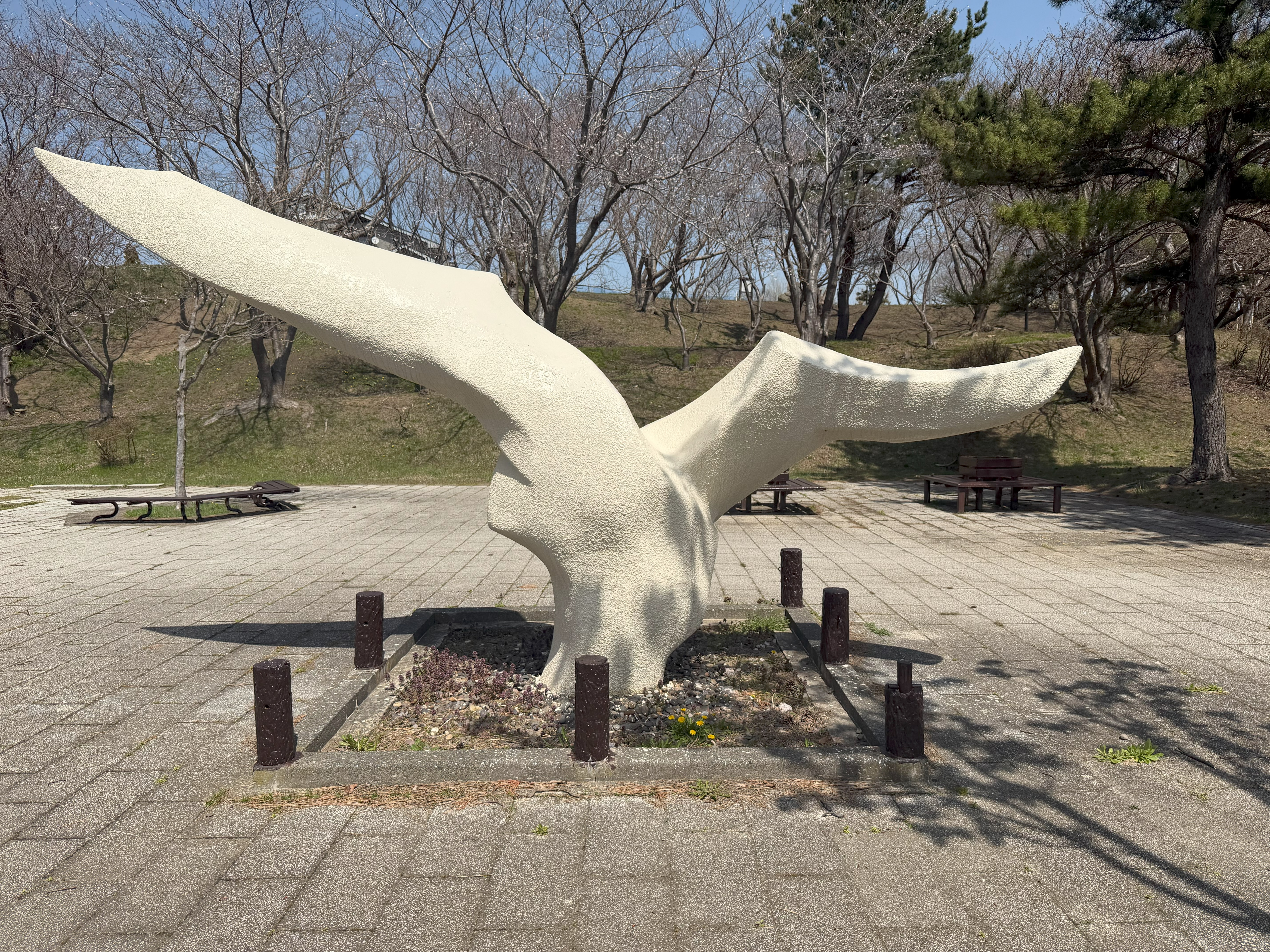 モニュメント（浜千鳥）
